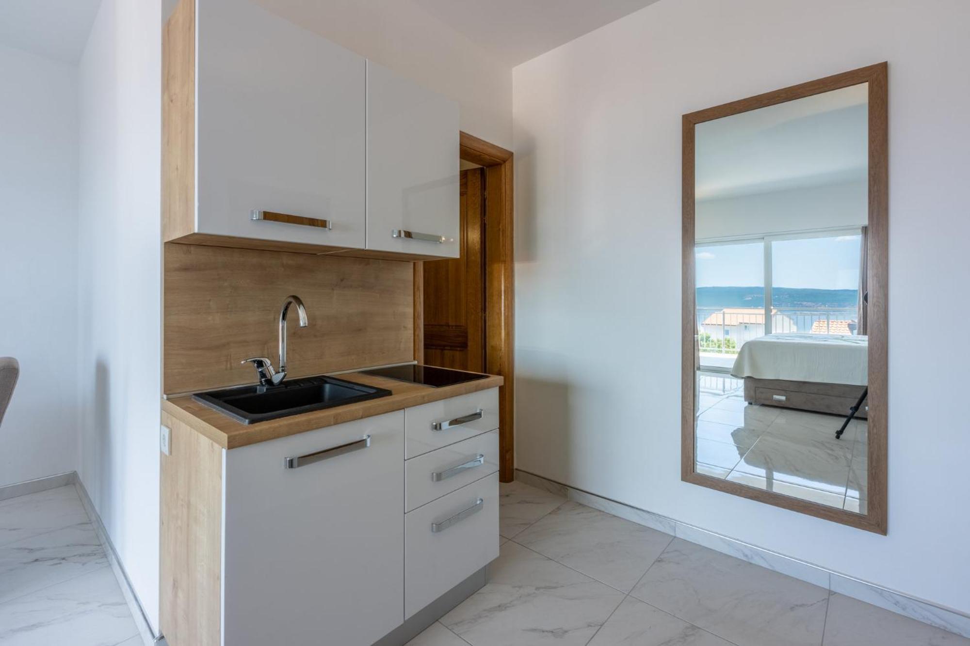 Sunshine D Apartment *