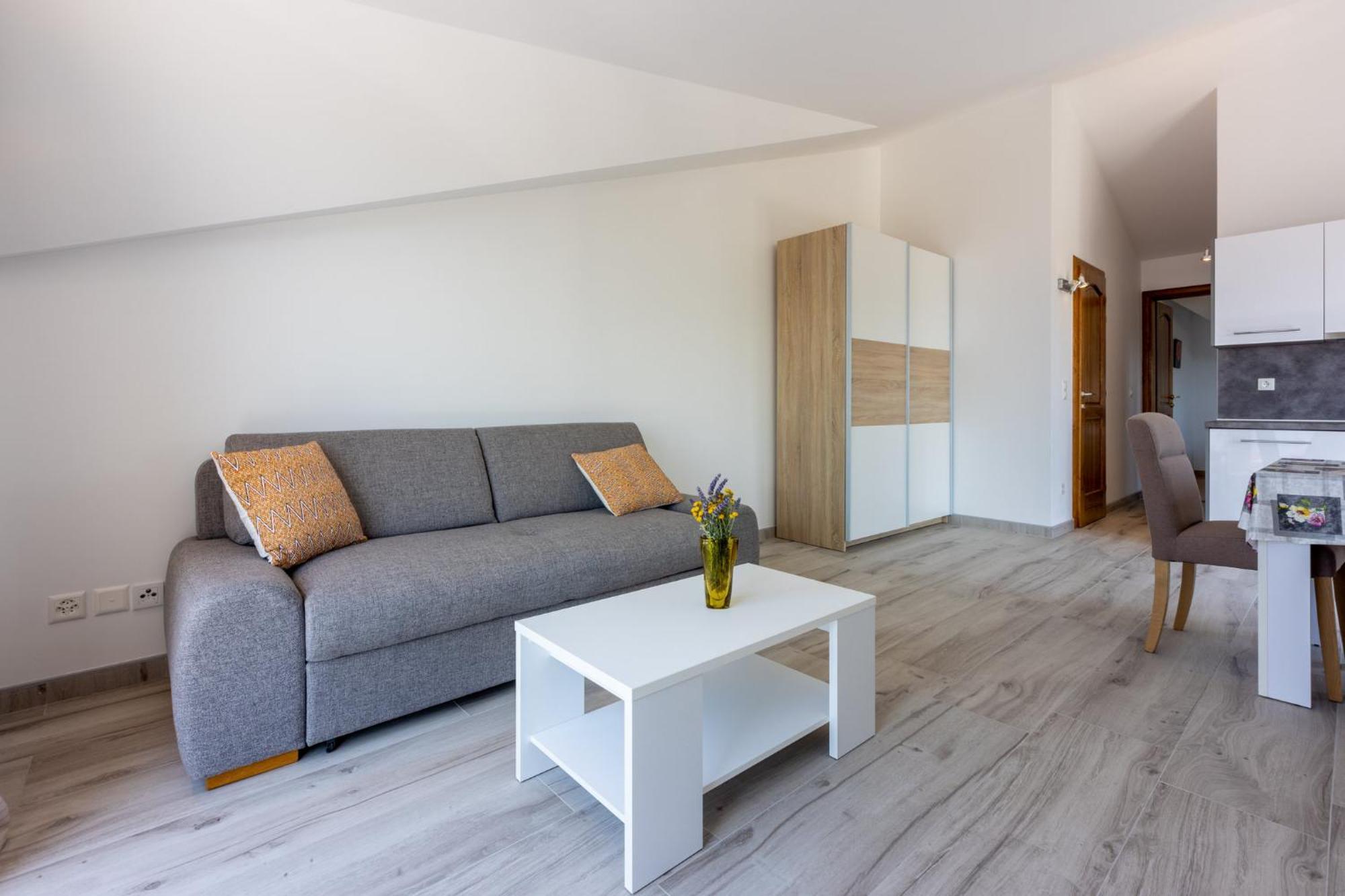 Sunshine D Apartment *